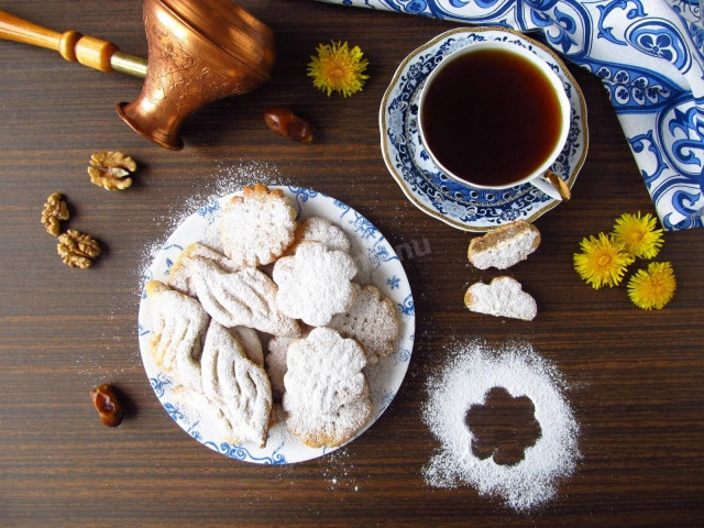 Arabic Maamul cookies with filling