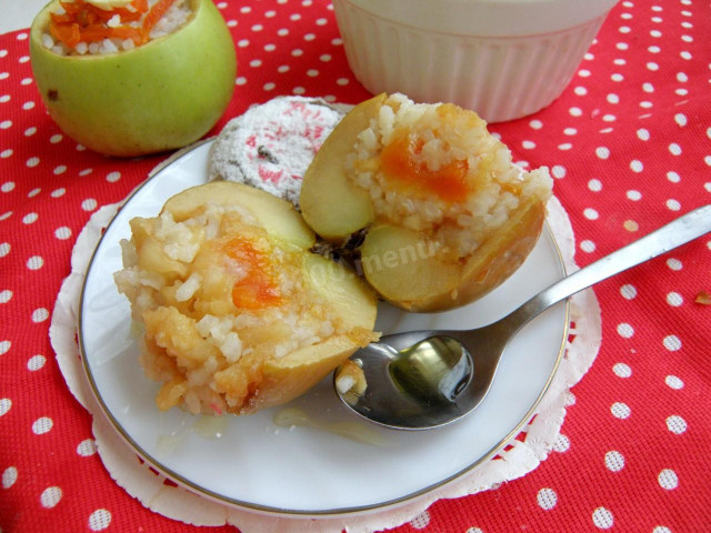Apples stuffed with rice