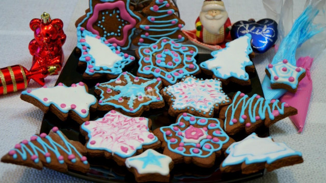 New Year cookies with amazing glaze