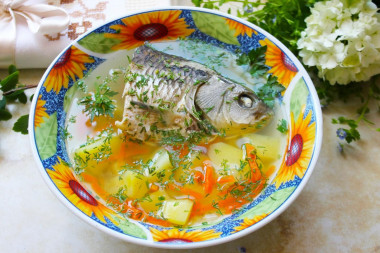 Carp ear fish soup at home