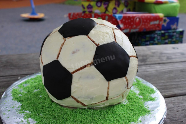 A cake for a future football player