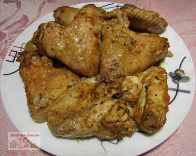 Chicken wings in mustard and soy marinade