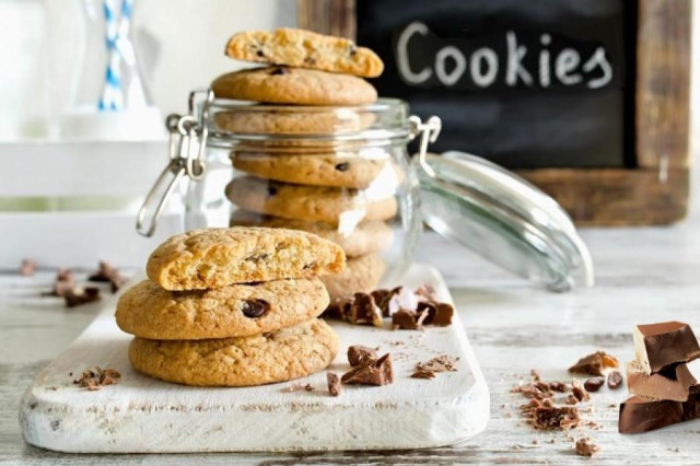 Cookies with chocolate drops