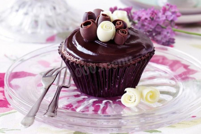 Muffins with chocolate liqueur