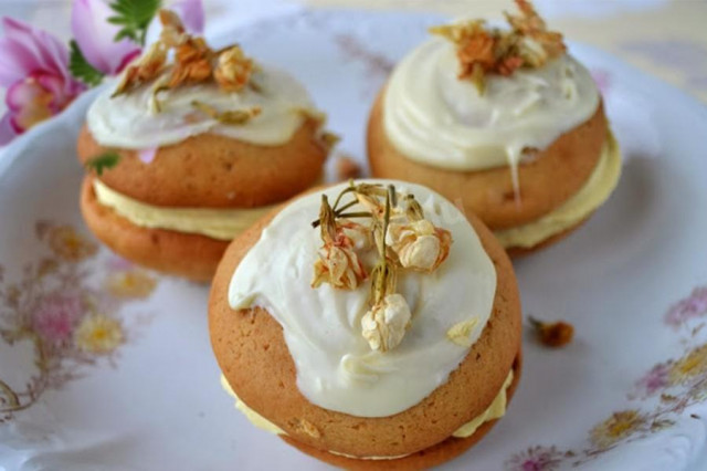 Cakes with white chocolate and jasmine
