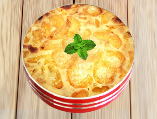 Clafouti with apricots