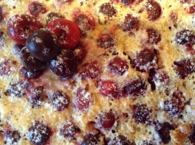 Clafouti with cherries and vanilla