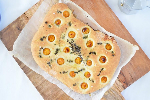 Focaccia with physalis and thyme