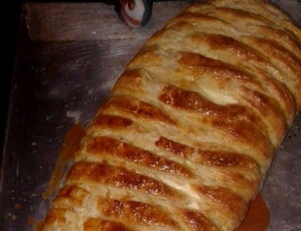 Braided with cottage cheese filling