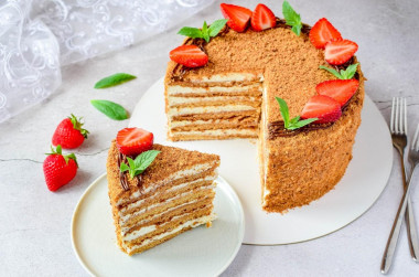 Classic Soviet honey cake