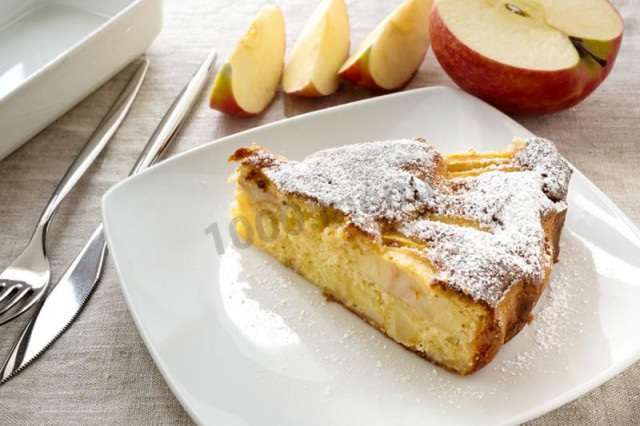 Eggless charlotte with apples on kefir with semolina