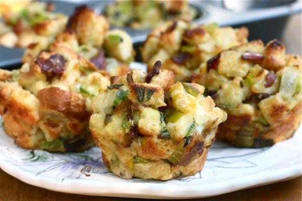 Muffins with bacon and sage