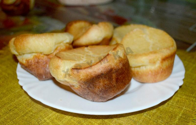 Popovers or bouncing buns