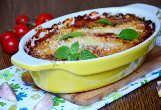 Eggplant in tomato and cheese sauce