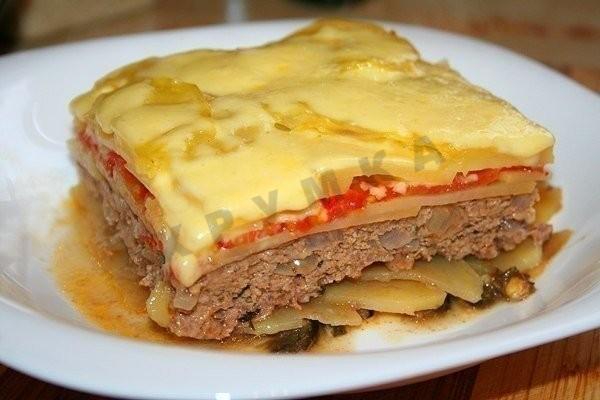 Classic vegetable casserole with minced meat