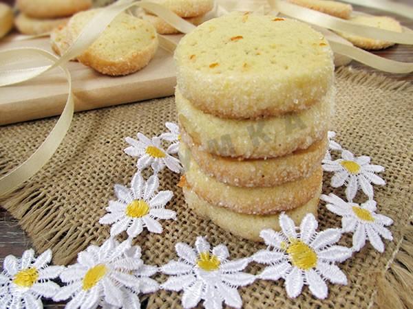 Sugar cookies with lemon and orange