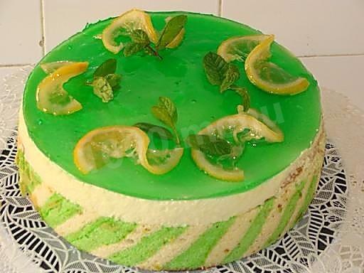 Lemon mint cake with raspberry layer