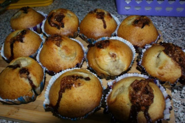 Muffins with banana and condensed milk