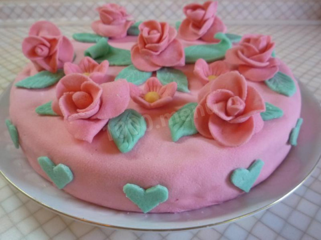 Pink dream sponge cake with mastic
