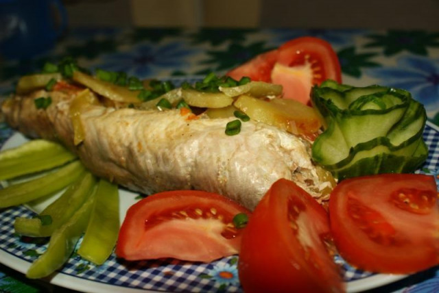 Sea whitefish baked in foil