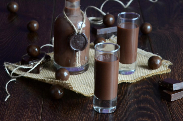 Homemade chocolate liqueur