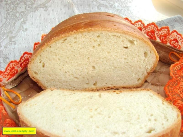 Yeast white bread with olive oil