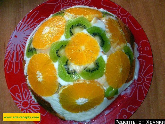 Souffle cake with fruits