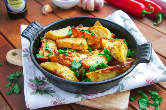 Potatoes with soy sauce in oven