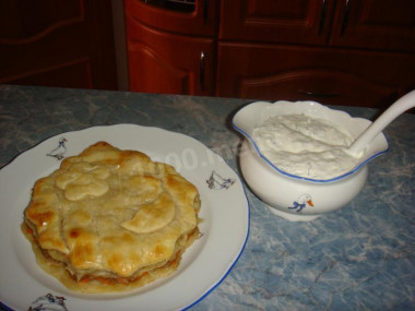 Curly pies made of ready-made puff pastry