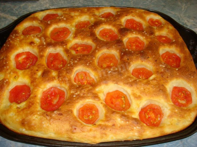 Potato focaccia with tomatoes