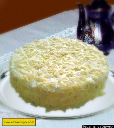 Almond cake with condensed milk