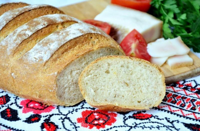 Buckwheat and wheat flour bread with yeast and whey