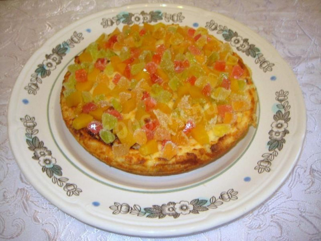 Guriev porridge with raisins, nuts and candied fruits