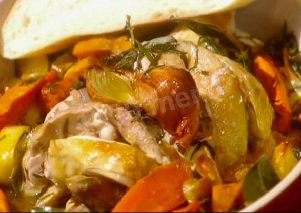 Chicken with herbs and vegetables