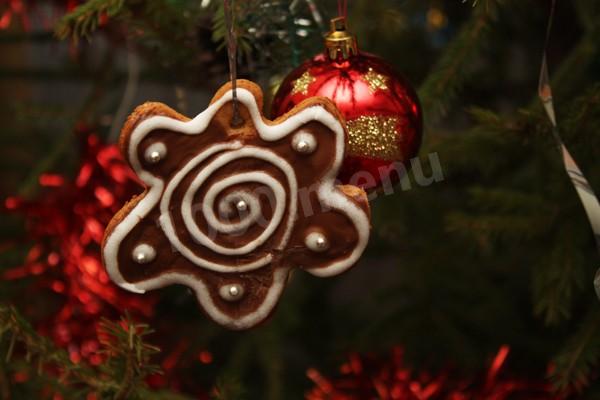 Christmas gingerbread gingerbread on the Christmas tree