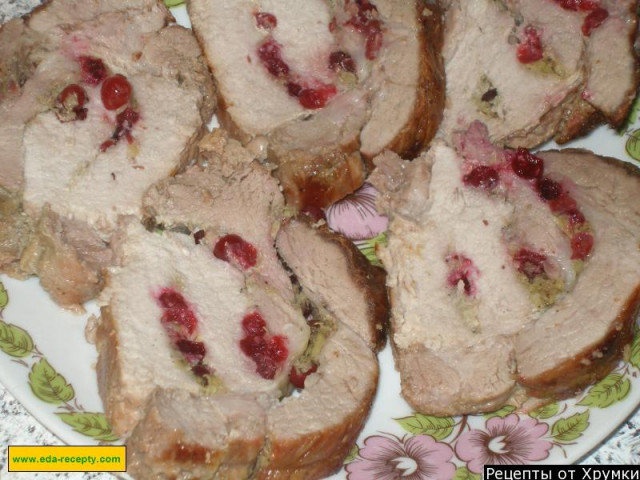 Meat, stuffed with cranberries