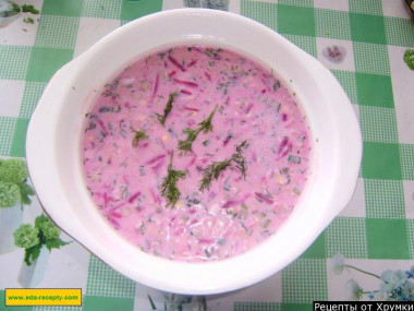 Okroshka with beetroot on kefir