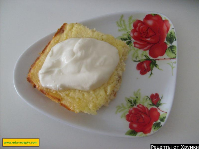 Cottage cheese casserole with semolina eggs in the oven