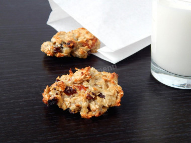 Oatmeal cookies with sucralose and raisins