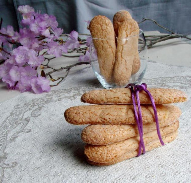 Sponge air cookies Ladies fingers without butter