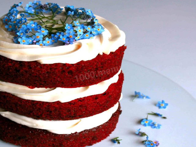 Red velvet cake with sour cream and cream