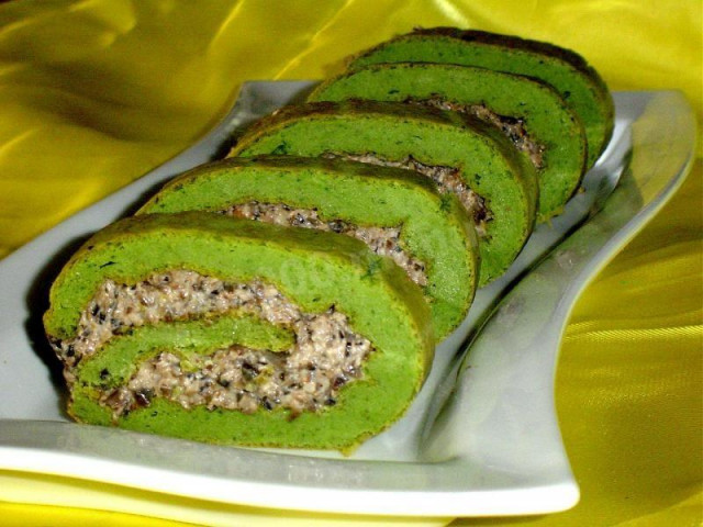 Green roll-green for a snack