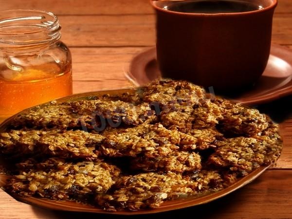 Kefir cookies made from oat flakes with honey