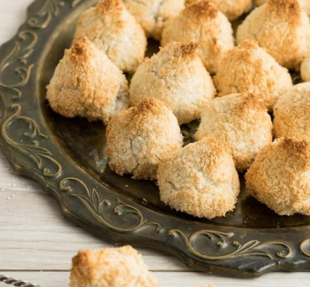 Coconut cookies without a gram of flour