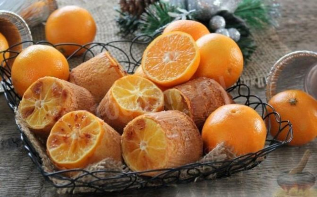 Muale with tangerines