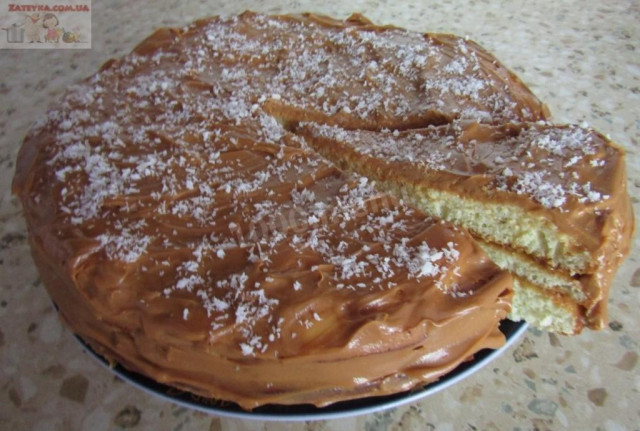 Cake with cakes on condensed milk