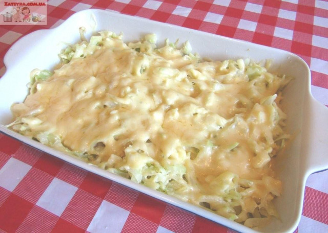 Tender Baked cabbage with eggs and cheese