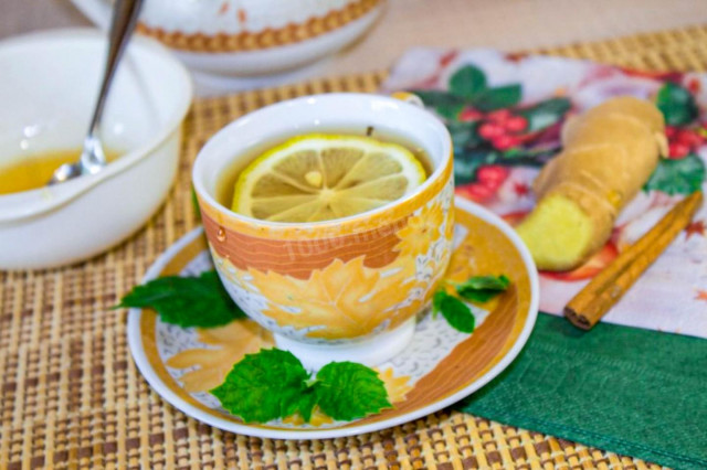 Green tea with ginger lemon and honey