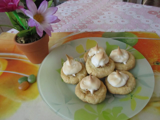 Cheesecake cakes with protein cream