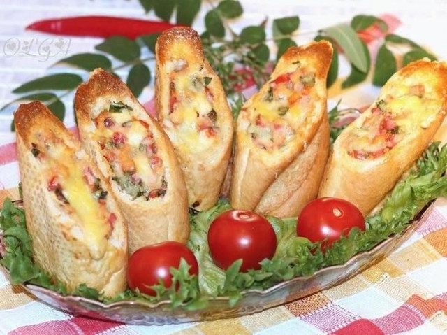 Bread baguette cups